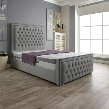 Royal Chesterfield Bed